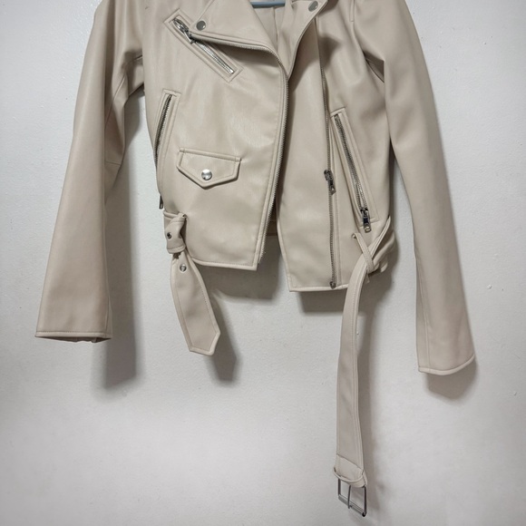 Zara Women's Light Beige Faux Motorcycle Leather Jacket - Picture 7 of 9